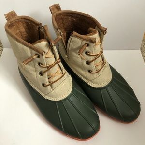 New Duck Boots | Size 8
